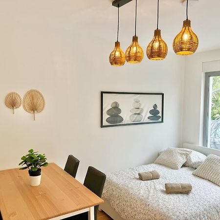 Rooftop Apartment With Balcony & Free Parking Wina Bagian luar foto